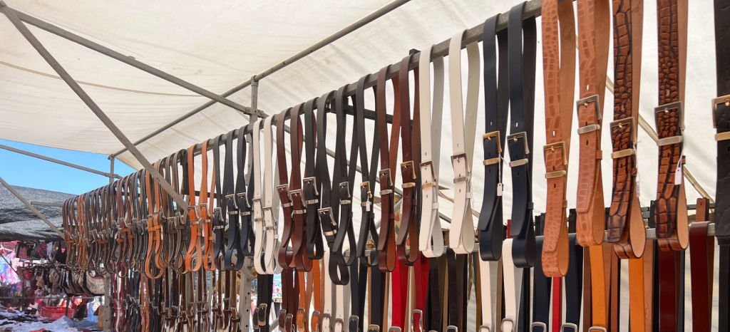 istockphoto 2150987552 1024x1024 1 - Leather Markets - Artnamic - Leather Markets - Artnamic