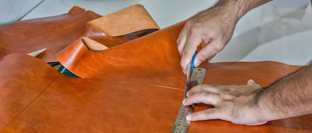 istockphoto 694113942 1024x1024 1 - What is Natural Leather? - Artnamic - What is Natural Leather? - Artnamic
